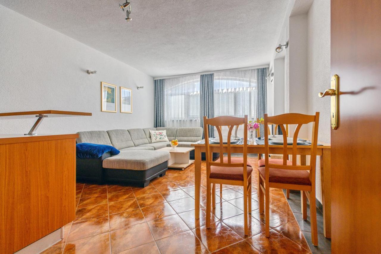 Comfort Apartments In Peaceful Area Zadar - With Garden 外观 照片