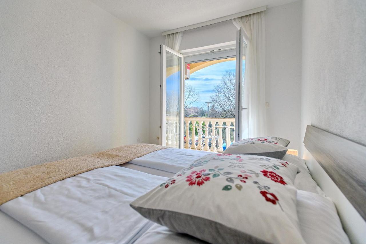 Comfort Apartments In Peaceful Area Zadar - With Garden 外观 照片